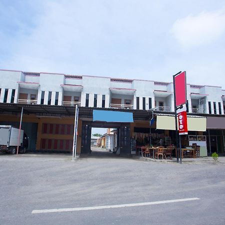 Griya Annisa Otel Tegal  Dış mekan fotoğraf