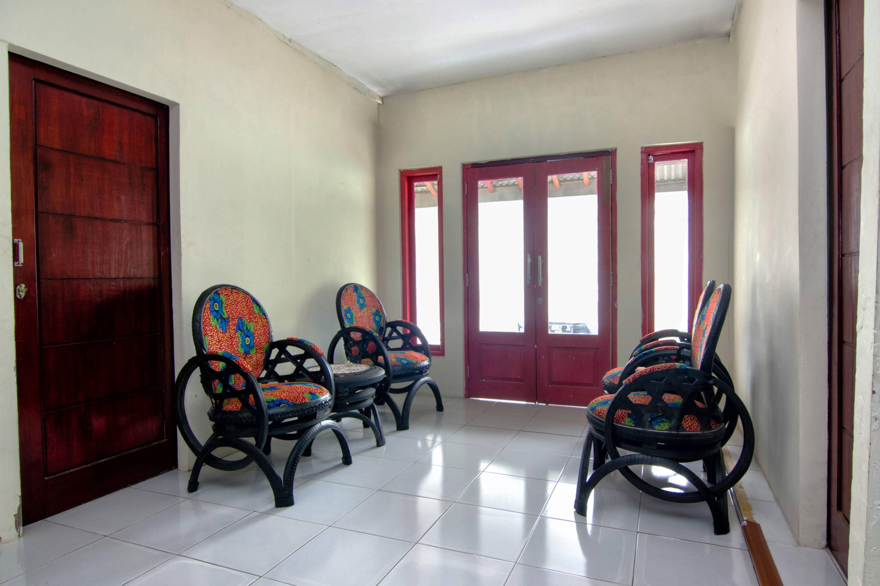 Griya Annisa Otel Tegal  Dış mekan fotoğraf