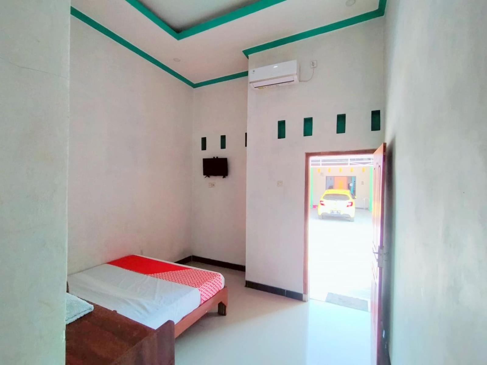 Griya Annisa Otel Tegal  Dış mekan fotoğraf