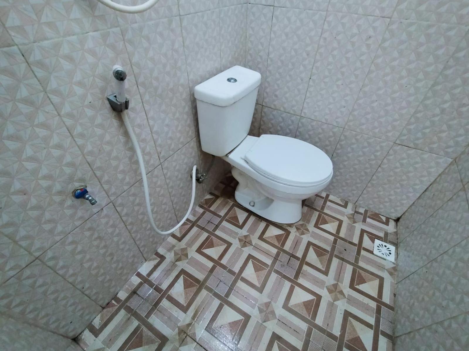 Griya Annisa Otel Tegal  Dış mekan fotoğraf