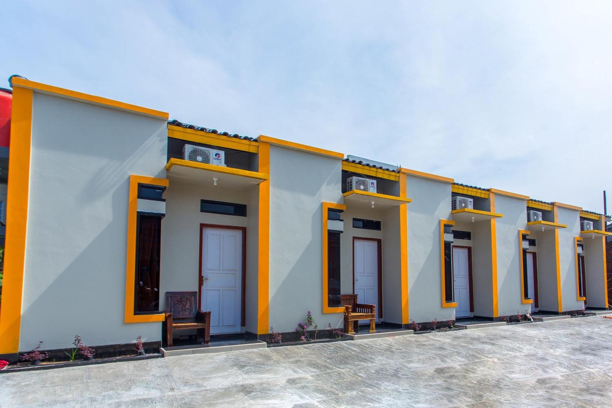 Griya Annisa Otel Tegal  Dış mekan fotoğraf