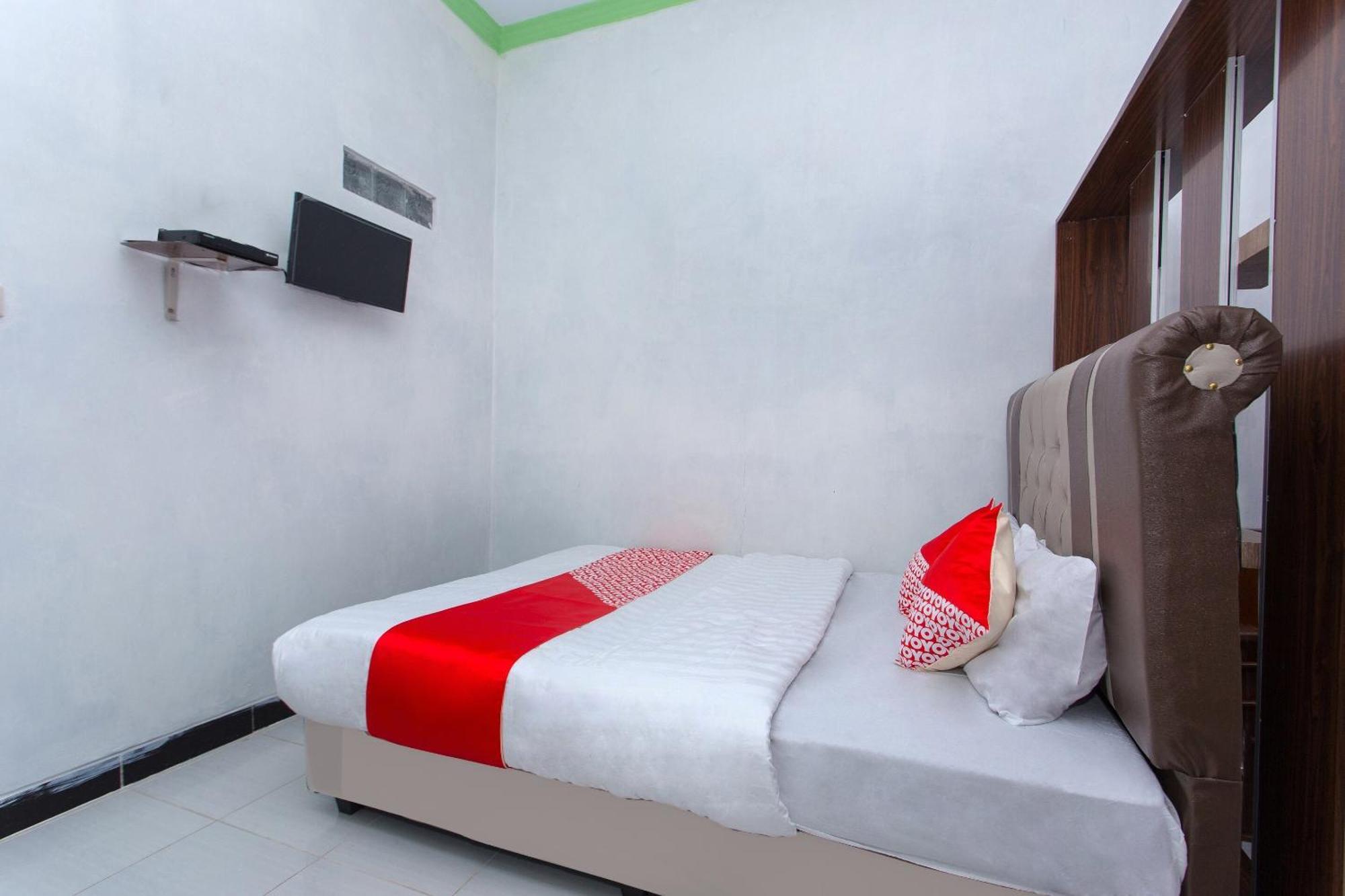 Griya Annisa Otel Tegal  Dış mekan fotoğraf